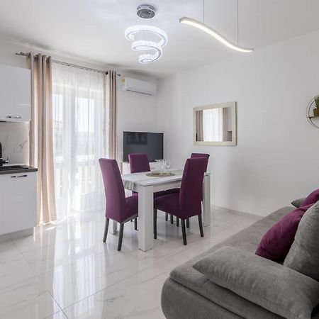 Royal Rose Gold Apartment Vodice Ngoại thất bức ảnh