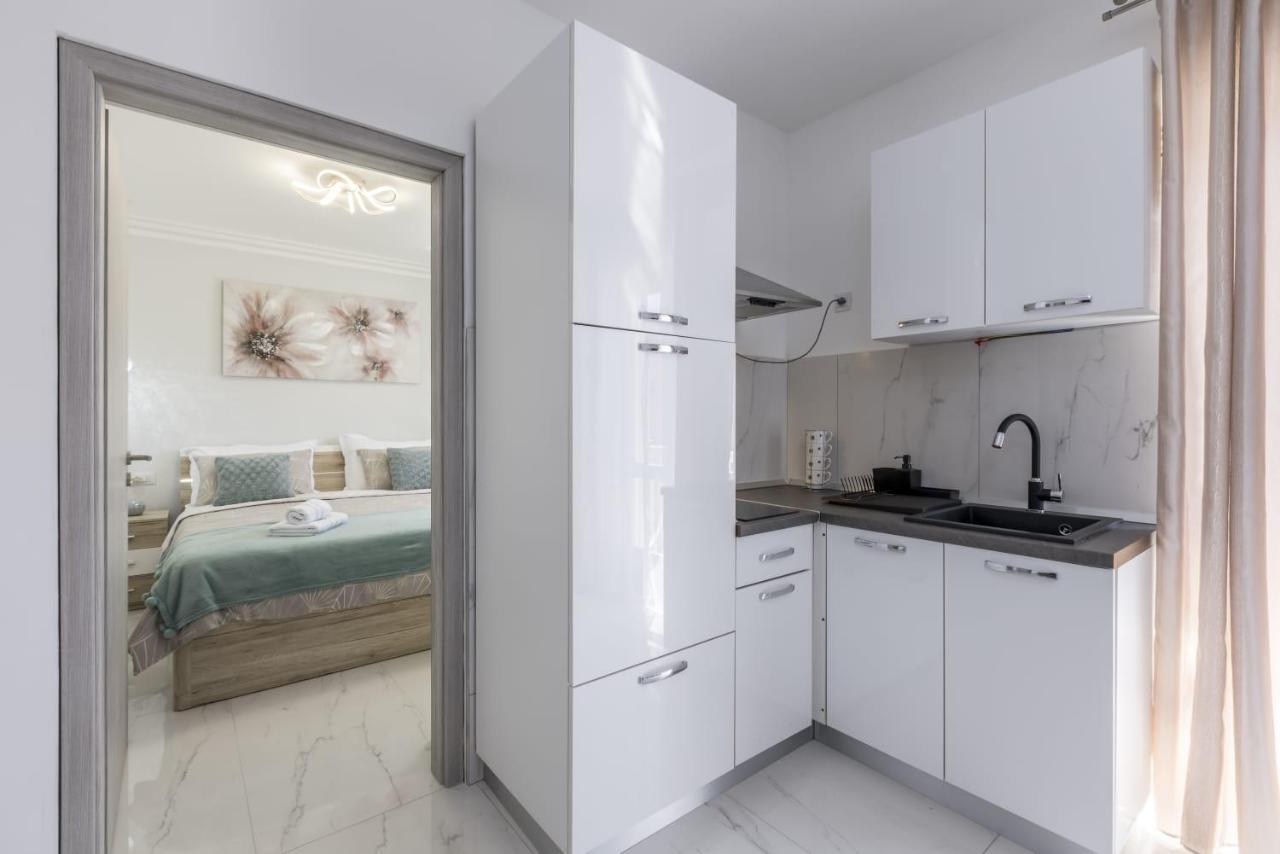 Royal Rose Gold Apartment Vodice Ngoại thất bức ảnh