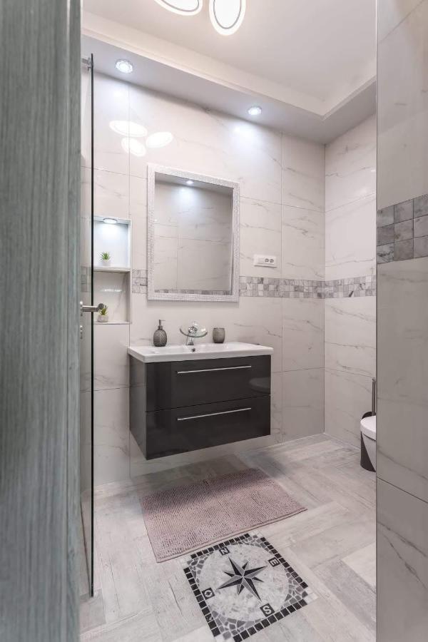 Royal Rose Gold Apartment Vodice Ngoại thất bức ảnh